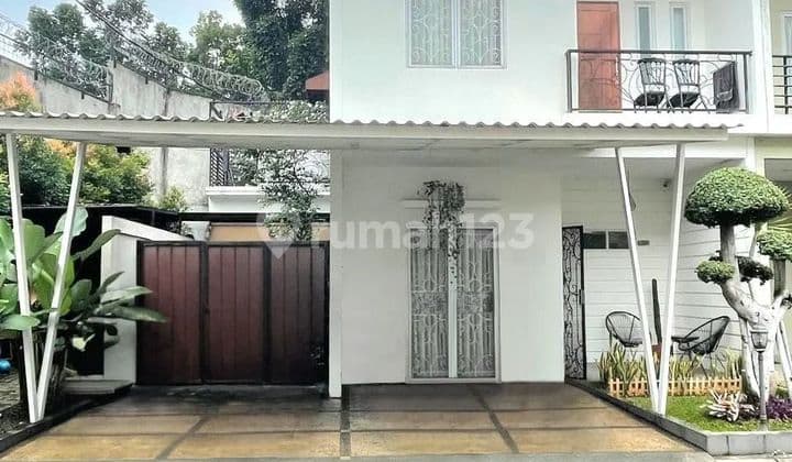 Rumah Hook Cantik 2 Lantai LT 105M² SHM di Bintaro Residence