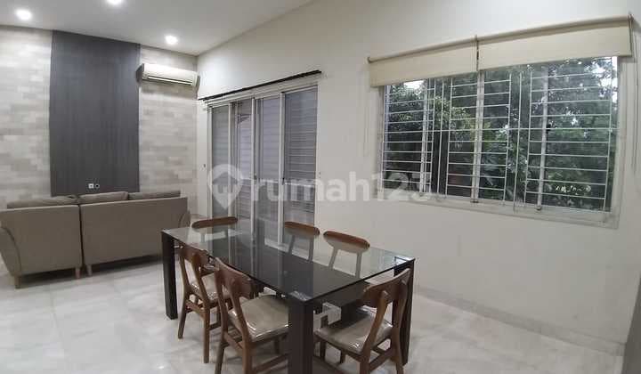 Pik - Rumah Crown Golf Hadap Selatan