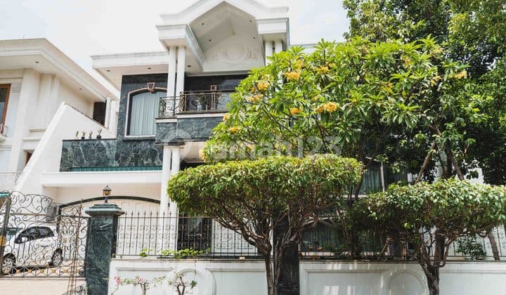 Pik- Hunian Premium 800M² di Phinisi Indah 29M