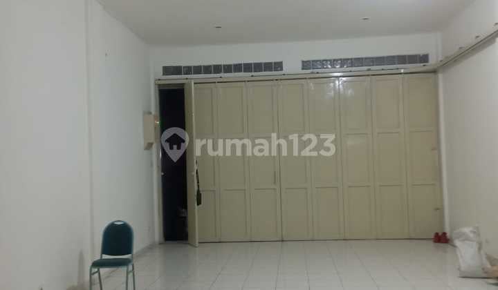 Ruko Siap Pakai Mainroad Bersih dan Luas di Jl Ahmad Yani Kacapiring
