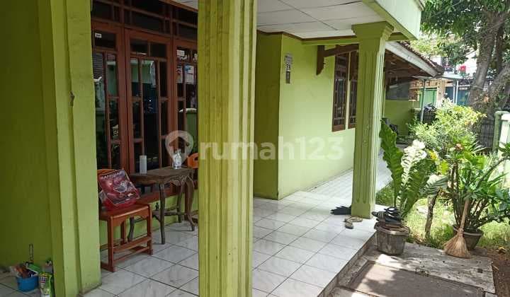 Dijual Rumah Plus Tempat Usaha Daerah Arcamanik