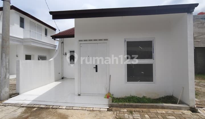Rumah Baru Siap Huni, Akses 2 Mobil, Bebas Banjir Dalam Cluster Cikunir