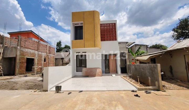 Rumah Siap Huni Dalam Cluster, Dekat Sekali ke Pintu Toll Jatiasih