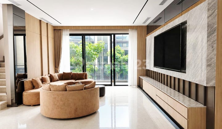 Luxury House for Rent in Zora BSD Furnished