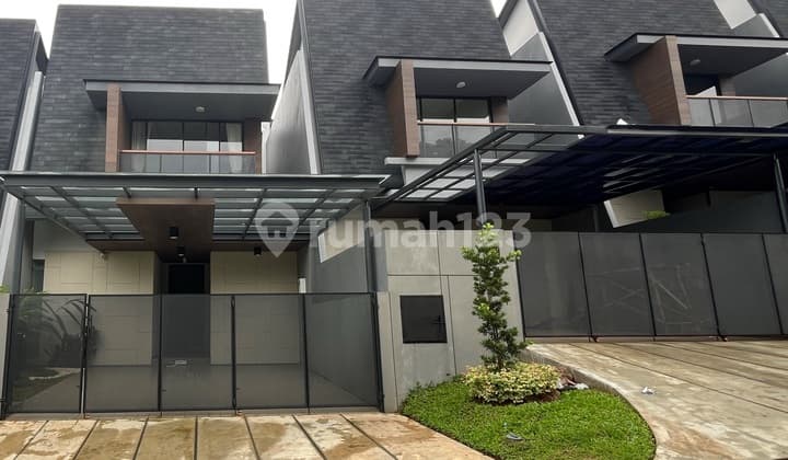 Rumah Mewah Deket Cibubur Dekat Pintu Tol