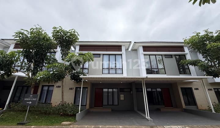 Rumah 2 Lantai Cibubur dengan LRT dan Tol