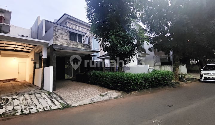 Rumah cantik siap huni di Mahogany Residence