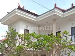Dijual - Rumah 2 Lantai di Taman Jimbaran, Bali