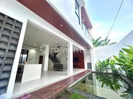 Dijual Villa Area Tumbak Bayuh Canggu