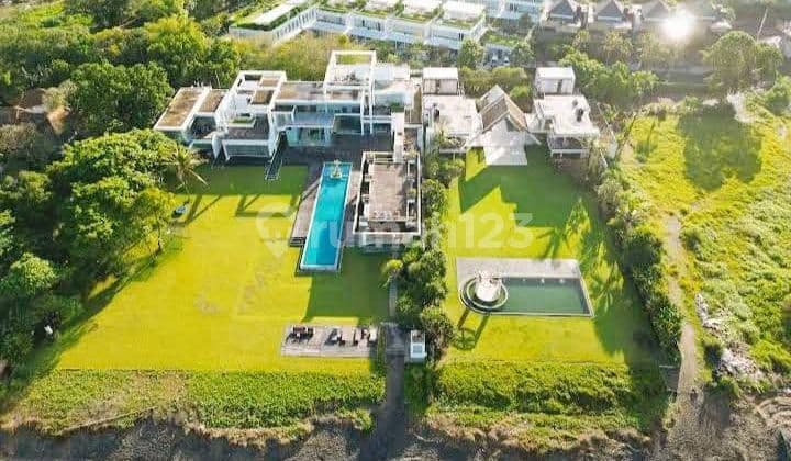 Luxury Villa Beachfront Seminyak Bali