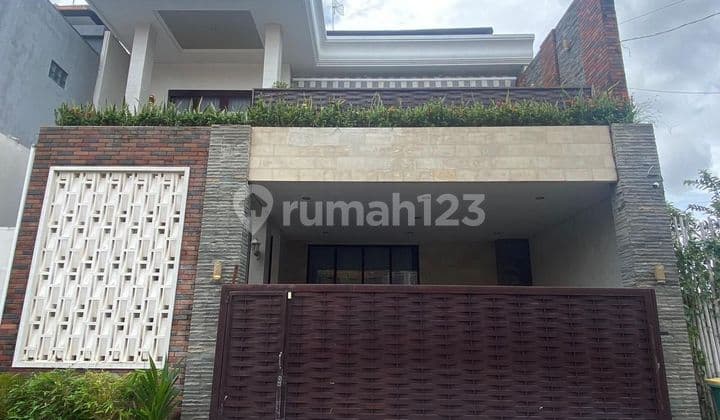 Dijual Rumah Semi Villa Premium di Tukad Badung Renon Bali