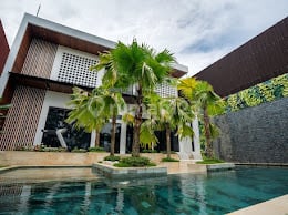 Dijual Rumah Konsep Villa Modern di Denpasar Timur
