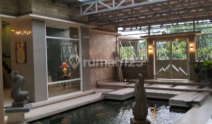 Dijual Rumah Mewah Belakang Golf Cibubur 3 Lantai 1500 M2