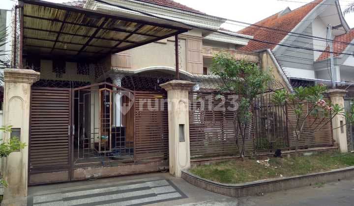 Large House in Belimbing Lowok Waru, Malang City