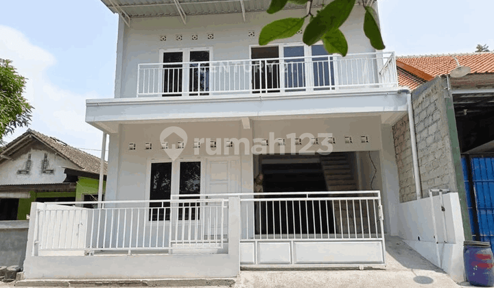 Dijual Rumah Design Ruang Usaha Dekat Green Hills