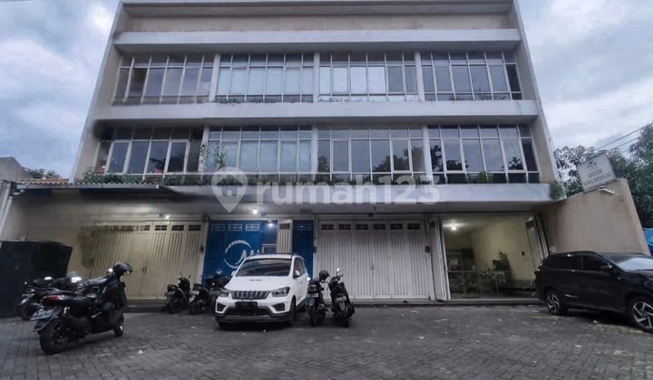 A131. Dijual Ruko Raya Rungkut Asri Tengah