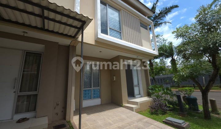 Rumah 2 Lantai Dekat Goldfinch Millano Village Gading Serpong