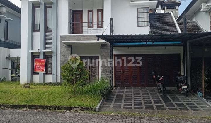 Rumah Lelang Sleman Dekat Sleman City Hall, Hunian Elegan Siap Huni