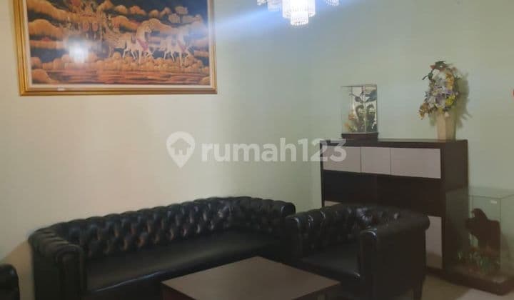 Rumah Fully Furnished, 8 Menit Dari Keraton Jogja