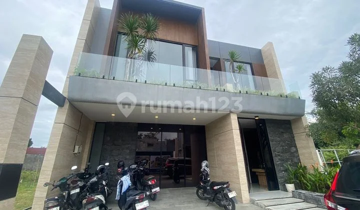 Di Jual Rumah di Dalam Cluster Perumahan Mewah Sleman