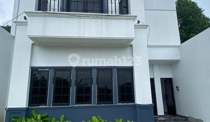 Beautiful 2nd Floor House with Modern Luxury Design Near Godean Main Road