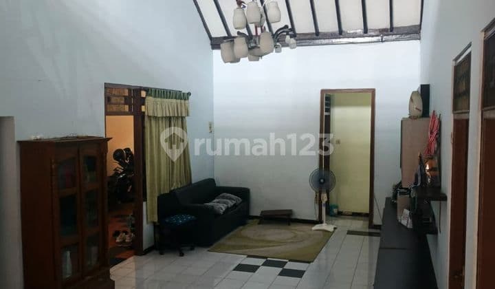 Dijual Rumah 2 Lantai Full Furnished Area Premium Kota Jogja Dekat Pusat Kota