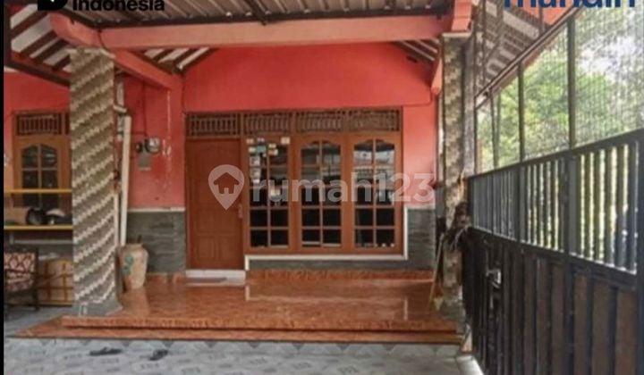 Auction Ready-to-Occupy House in Tempel Near Main Road Access