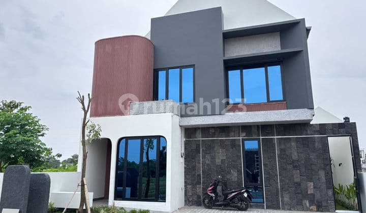 Modern Muslim Residence Near RSA UGM and Jogja City Mall