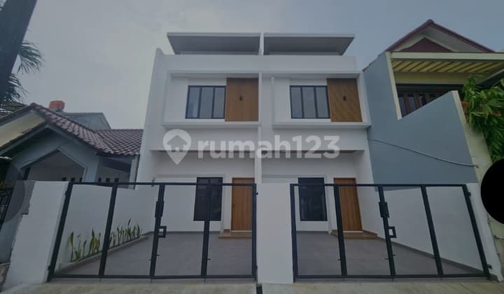 Rumah 2 Lantai Siap Huni di Bulevard Hijau,Harapan Indah. Lokasi Strategis dan Nyaman.