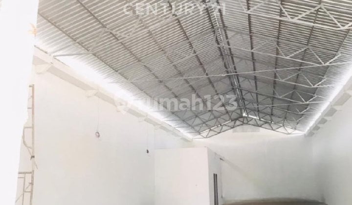 Gudang Strategis Cocok untuk Usaha dan Penyimpanan