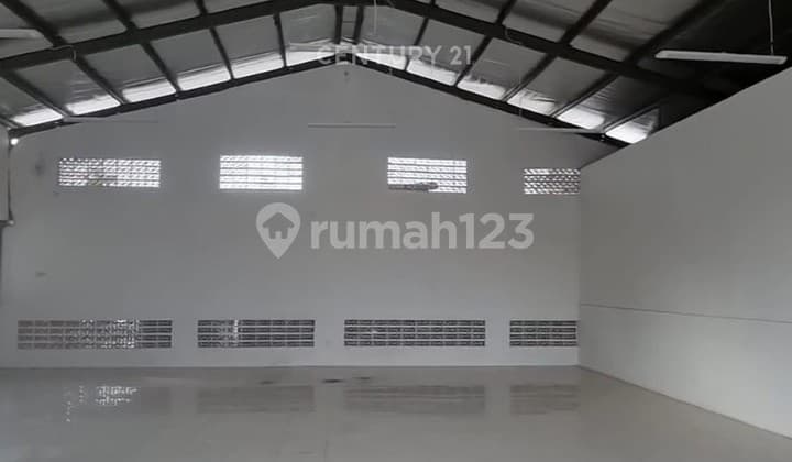 Ready-to-Use Warehouse Strategically Located in Tegal