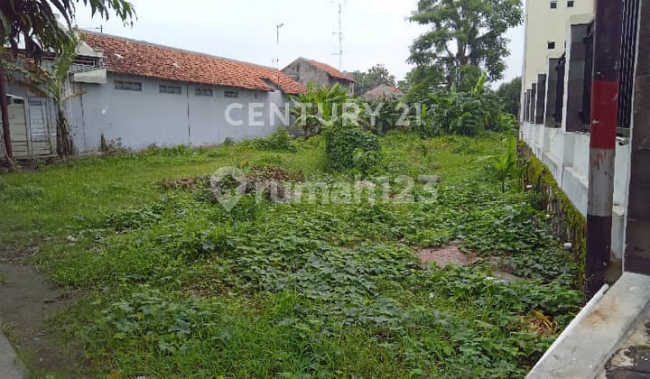 Wide Land Suitable for Business in Slawi