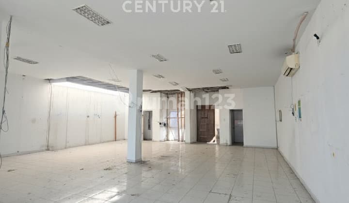 Ruko 2 Lantai Strategis Cocok untuk Usaha