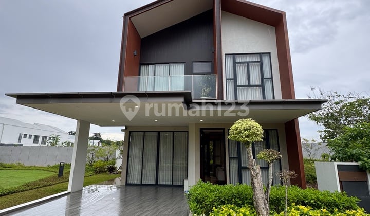 Rumah Mewah 2 Lantai di Sentul Rumah Mewah 2 Lantai di Sentul