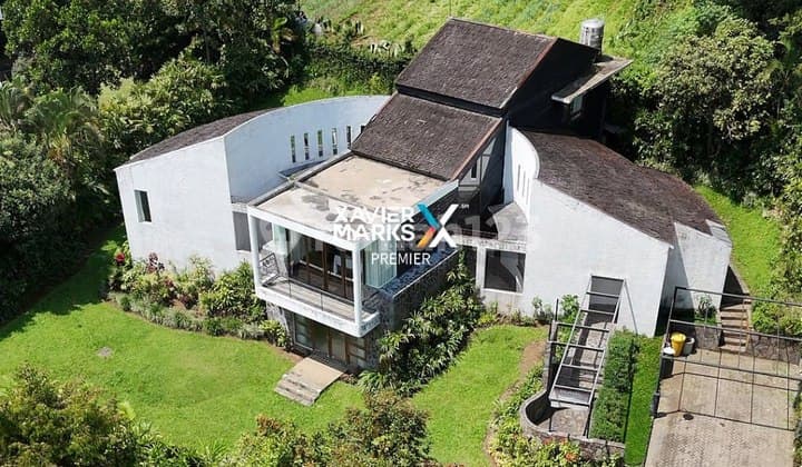 Villa Tourist Area at Club Bunga Kota Batu