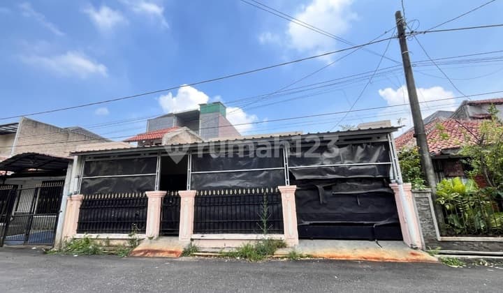 Sewa Rumah Serbaguna di Pharmindo - Lokasi Ramai, Bebas Banjir & Akses Mudah