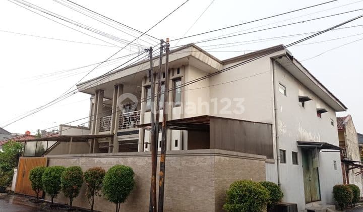 Bangunan Megah Siap Huni di Pharmindo - Strategis & Cocok Usah