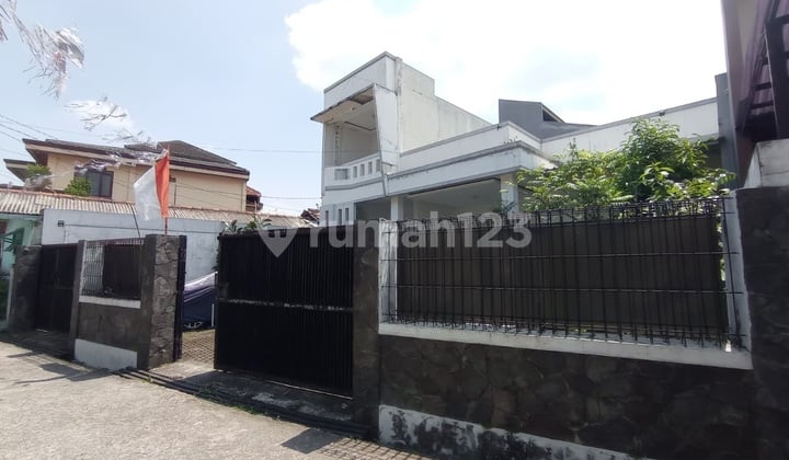 Rumah Nyaman & Stylish di Melong - Cocok Hunian & Investasi