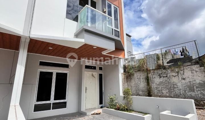 Rumah Cluster 2 Lantai Minimalis Modern di Pharmindo