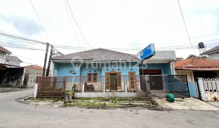 Rumah Luas Siap Huni Dekat Minimarket di Pharmindo