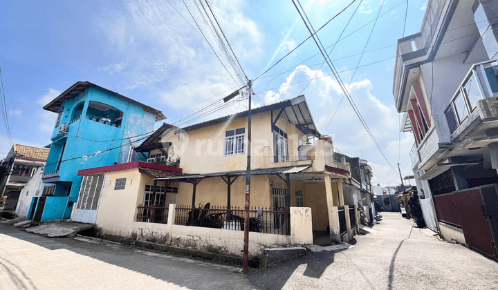 Rumah Komplek Nyaman Bebas Banjir di Melong Green
