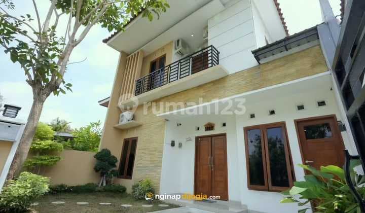 Rumah 2 Lantai di Jogja Kondisi Rapih Full Furnish Lokasi Bagus
