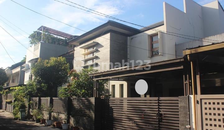 Rumah Strategis Buah Batu, Investasi Tinggi!