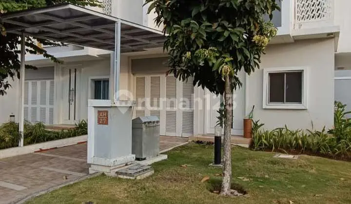 Ready-to-occupy Minimalist House, Amanda Cluster