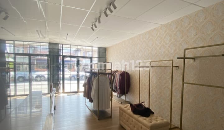 Commercial Shop House with Strategic Location, North Bekasi