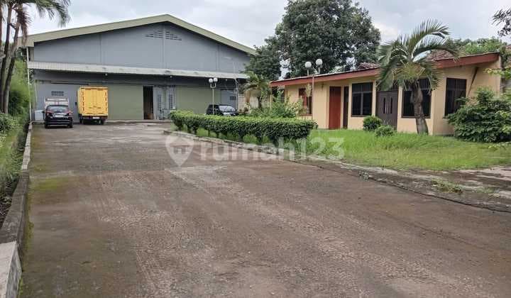 Disewa Gudang Siap Pakai di Tepi Jalan Utama,Jl Narogong Raya KM 12,5 Bekasi Barat