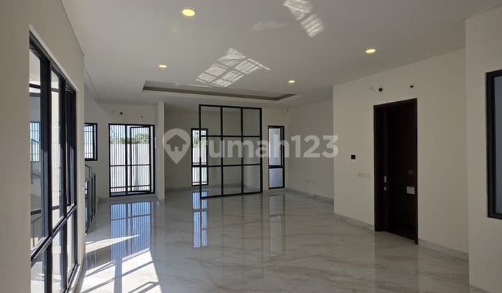 Dijual : Rumah di Eonna BSD Cluster Aera