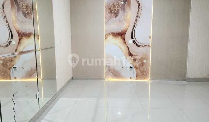 For Sale: The Icon Cosmo BSD
