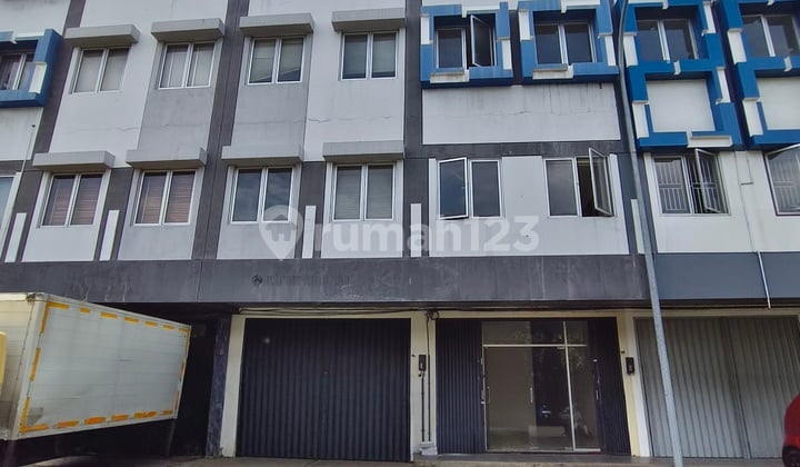 Ruko Sewa 4 Lantai di Bukit Gading Indah