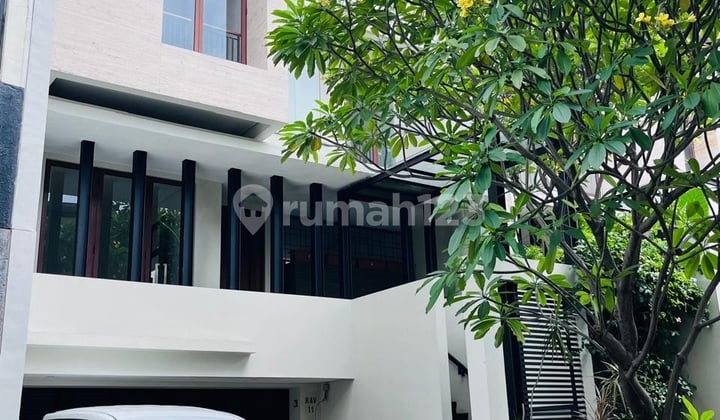 Rumah Townhouse Cipete Cilandak 4Br Pool Dekat MRT & Citoz